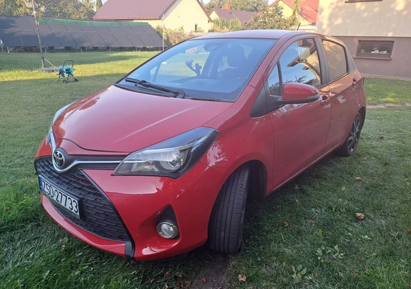 Toyota Yaris cena 44900 przebieg: 50600, rok produkcji 2015 z Jaworzno małe 92